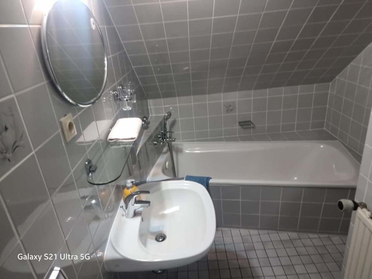 1A Hotel Zimmer Frei Spremberg Eksteriør billede